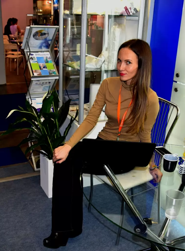 Ирина Акимова - Руководитель отдела продаж на выставке "ФармТех" Ирина Акимова - Руководитель отдела продаж на выставке "ФармТех"